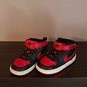 Toddler 7.5c Nike Shoes